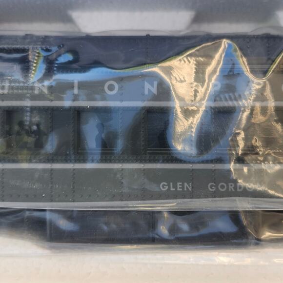 K-Line K-4213 UP "GLEN GORDON" Heavyweight Coach Union Pacific Passenger Car O - Picture 4 of 6